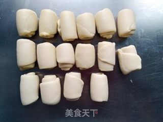 榨菜鲜肉月饼的做法步骤:12