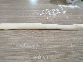 酸菜猪肉馅水饺的做法步骤:3
