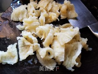 石斛花胶海参汤的做法步骤:2