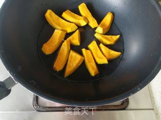 冰糖南瓜的做法步骤:3
