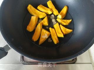 冰糖南瓜的做法步骤:4