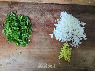 猪肉香菇馄饨的做法步骤:3