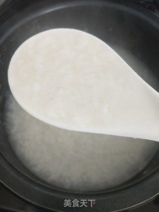 米饭变皮蛋瘦肉粥的做法步骤:3