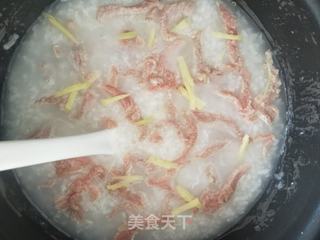 米饭变皮蛋瘦肉粥的做法步骤:4