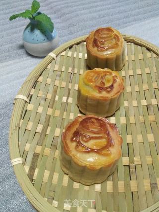 蛋黄红豆沙月饼的做法步骤:18