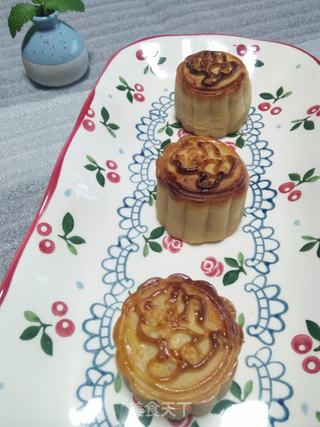 绿豆沙蛋黄月饼的做法步骤:19