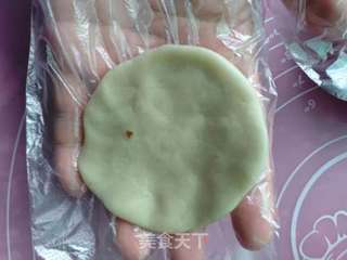 抹茶冰皮月饼的做法步骤:7
