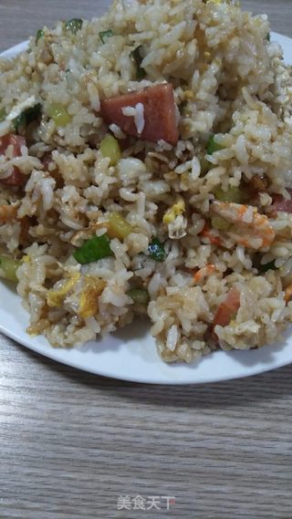 海鲜炒米饭的做法步骤:4