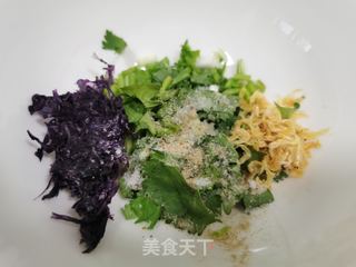 【今日早餐】鲜虾馄饨+一块蛋糕的做法步骤：2