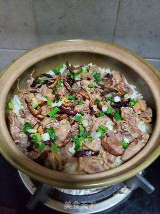 乳鸽煲仔饭的做法步骤:11