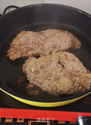 煎牛排的做法步骤:4