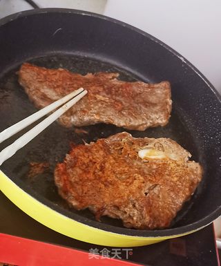煎牛排的做法步骤:5