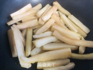茄子这样做,比肉还好吃,不一样的肉末茄子的做法步骤:3