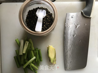 泡椒猪蹄的做法步骤:2