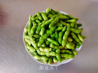 香辣花生毛豆的做法步骤:2