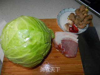 干锅平包菜的做法步骤：1