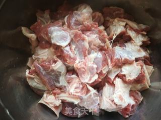 红焖牛肉的做法步骤:2
