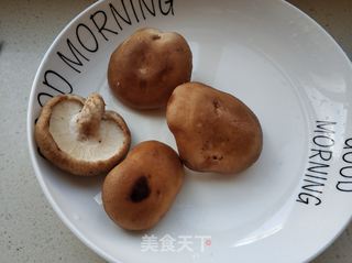 香菇蛋炒饭的做法步骤:3