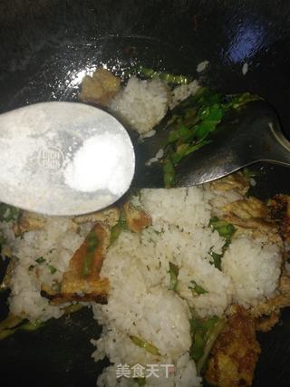 鸡蛋甘蓝炒饭的做法步骤:8