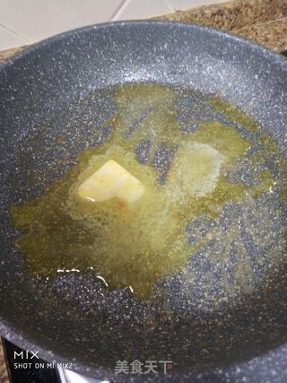 虾仁蘑菇西红柿意西的做法步骤:5