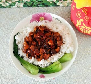 香菇肉酱盖饭的做法步骤:11