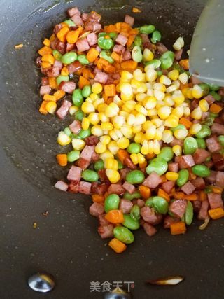 彩蔬蛋炒饭的做法步骤:11