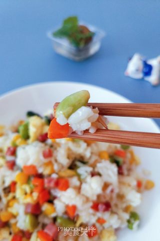 彩蔬蛋炒饭的做法步骤:17