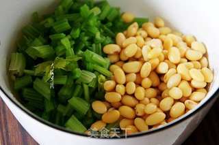 芹菜拌黄豆的做法步骤:5