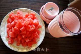鲜榨西瓜汁的做法步骤:3