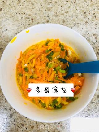 早餐必备~蔬菜鸡蛋饼的做法步骤:3