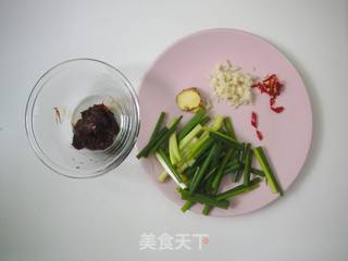 香辣豆瓣炒花甲的做法步骤:4