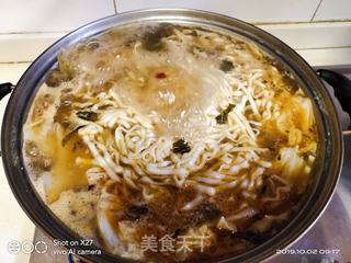 酸菜鸭肉面的做法步骤:6