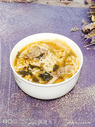 酸菜鸭肉面的做法步骤:7