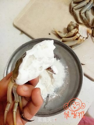 吮指香辣蟹的做法步骤:5