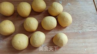 南瓜荷叶饼的做法步骤:4