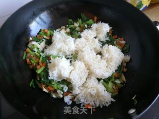 青菜香菇鸡蛋炒饭的做法步骤：8