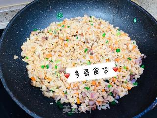 黄金牛肉炒饭的做法步骤:8