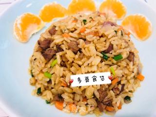 黄金牛肉炒饭的做法步骤:9