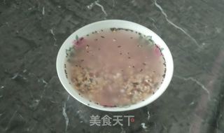 八宝粥系列之黑米燕麦粥的做法步骤:2