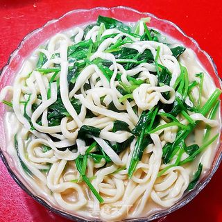 东北的冬天最适合吃热汤面,暖身暖胃早餐晚餐都非常好。简单健康。的做法步骤:13