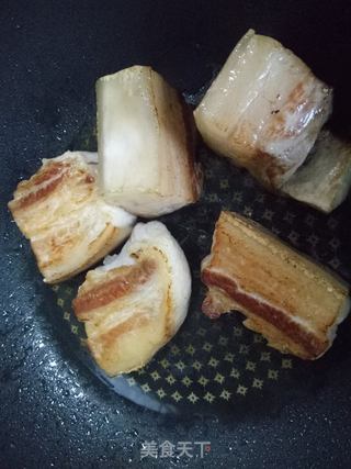 茶熏五花肉的做法步骤：4