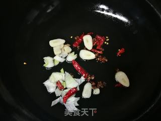 黄豆芽炒土豆粉的做法步骤：3