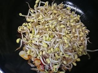 黄豆芽炒土豆粉的做法步骤：6