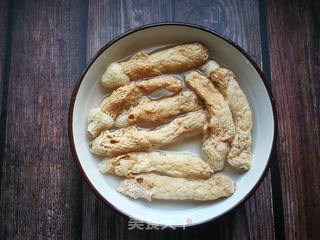 胡萝卜竹荪炖鸡汤的做法步骤:7
