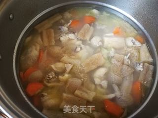 胡萝卜竹荪炖鸡汤的做法步骤:11