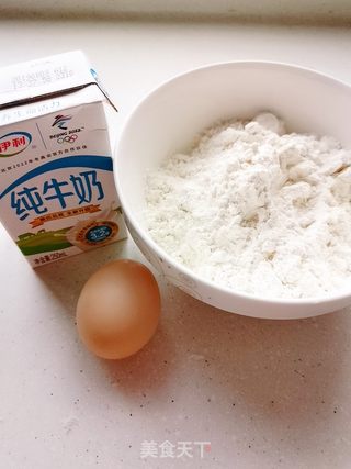 鸡蛋牛奶手擀面的做法步骤：1