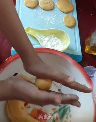 香煎南瓜饼的做法步骤:4
