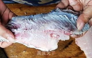 健胃补脾鱼肉肠的做法步骤:5