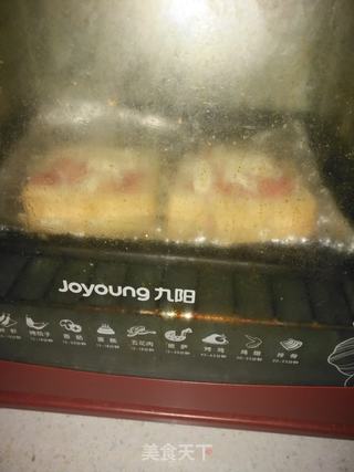 快手早餐：芝士鸡蛋火腿土司的做法步骤：6