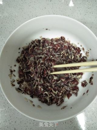 红豆饼的做法步骤:2